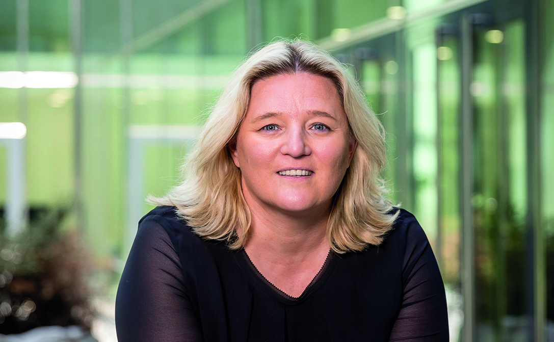 Clarissa Schuster, CMO Swiss Life Select: Lieber investieren statt spekulieren