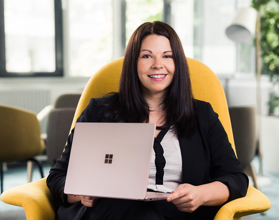 Ingrid Heschl, HR-Leitung Microsoft Österreich, weiß, wie neue Technologien die Arbeitswelt verändern werden