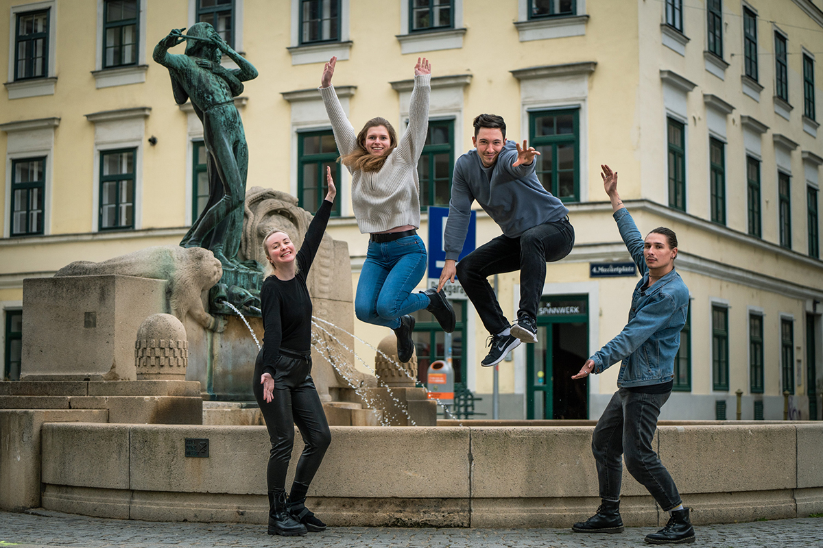 SPiNNWERK erweitert Team um vier Digital-Talente